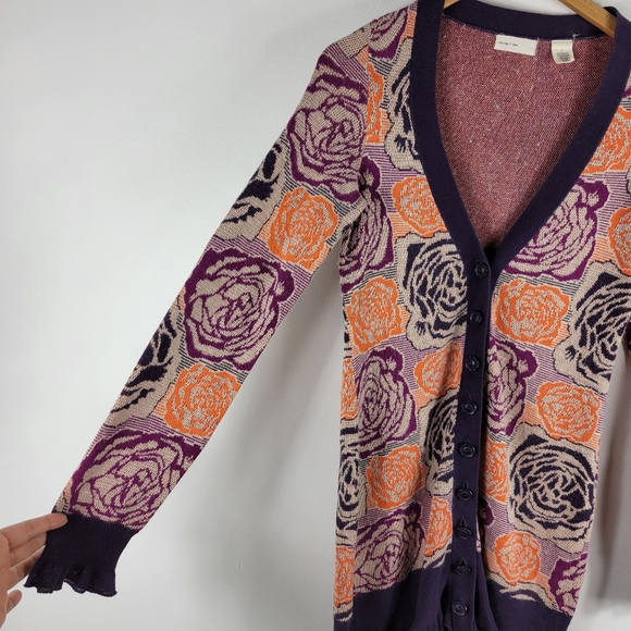 Sleeping on Snow Blooming Jaquard Floral Embroidered Long Button Down Cardigan - Picture 2 of 7